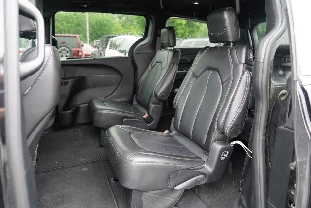 2025 Chrysler Pacifica Select FWD