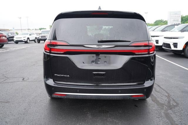 2025 Chrysler Pacifica Select FWD