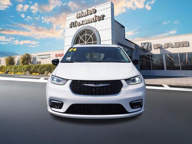 2024 Chrysler Pacifica Limited FWD