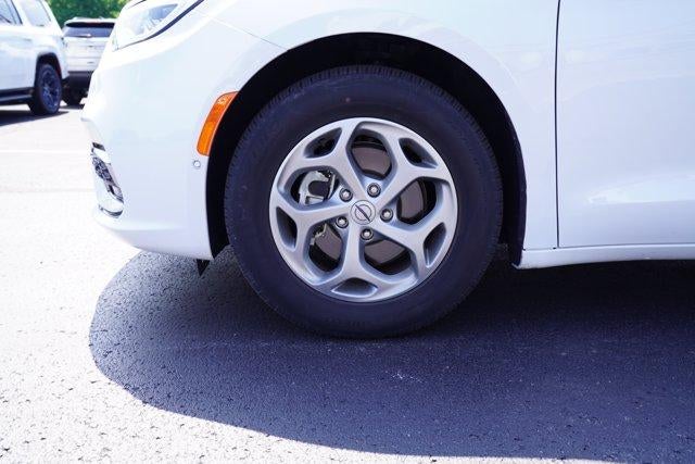 2024 Chrysler Pacifica Limited FWD