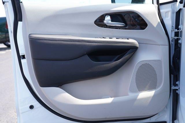 2024 Chrysler Pacifica Limited FWD