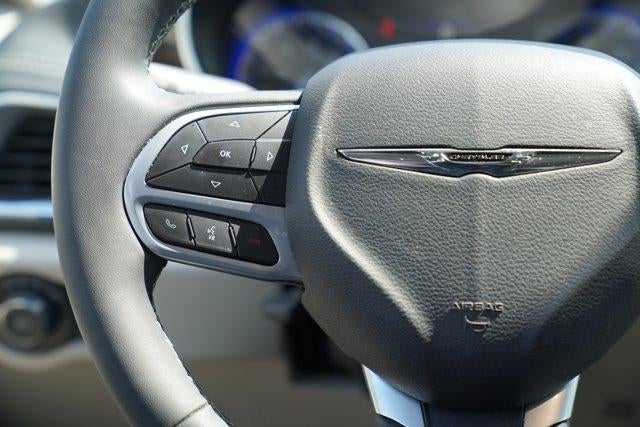 2024 Chrysler Pacifica Limited FWD