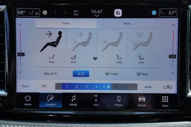 2024 Chrysler Pacifica Limited FWD