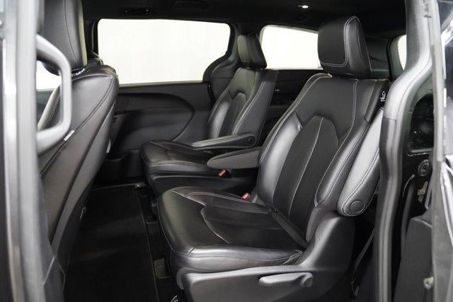 2023 Chrysler Pacifica Hybrid Touring L FWD