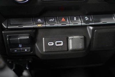 2022 Chevrolet Silverado 1500 LTD Crew Cab Short Box 4-Wheel Drive Custom Trail Boss