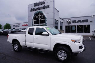 2022 Toyota Tacoma 4WD 4WD SR Access Cab 6' Bed I4 AT (SE)