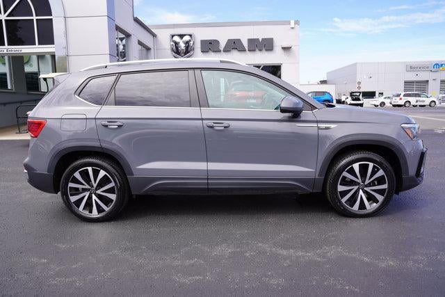 2022 Volkswagen Taos SE 4MOTION