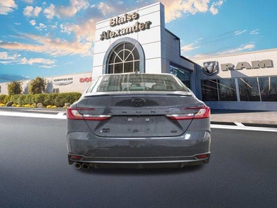 2026 Toyota Camry SE AWD (Natl)