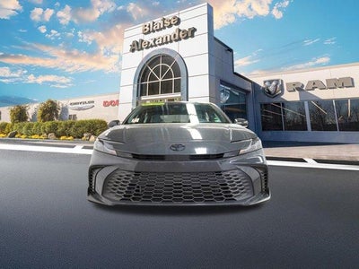 2026 Toyota Camry SE AWD (Natl)