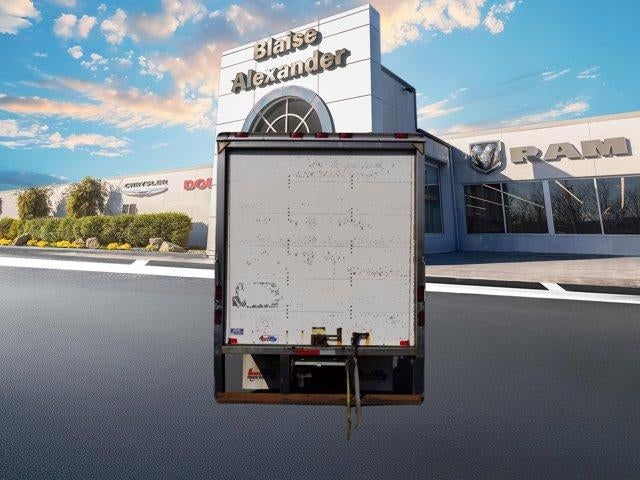 2019 Isuzu NPR HD 20 FT BOX TRUCK