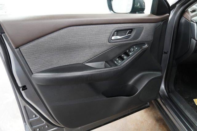 2023 Nissan Rogue FWD SV