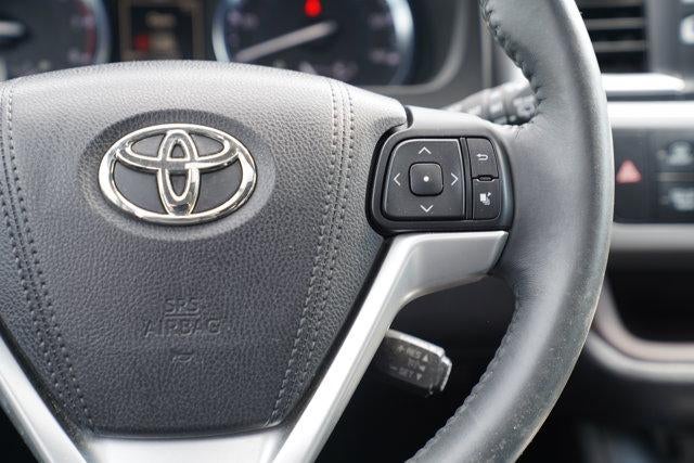 2016 Toyota Highlander AWD 4dr V6 XLE (Natl)