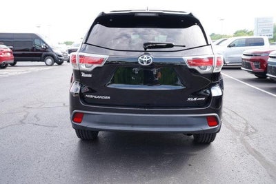 2016 Toyota Highlander AWD 4dr V6 XLE (Natl)