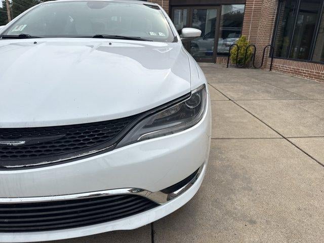 2015 Chrysler 200 4dr Sdn Limited FWD