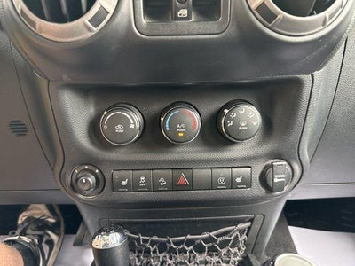 2017 Jeep Wrangler Unlimited Freedom 4x4 *Ltd Avail*