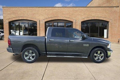 2017 RAM 1500 Big Horn 4x4 Crew Cab 5'7" Box