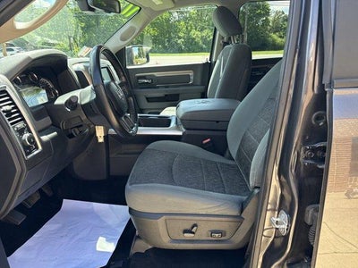 2017 RAM 1500 Big Horn 4x4 Crew Cab 5'7" Box