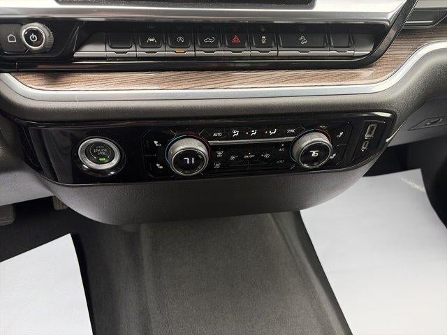 2022 Chevrolet Silverado 1500 Crew Cab Short Box 4-Wheel Drive RST