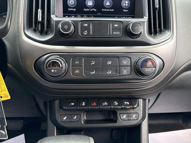 2021 GMC Canyon Crew Cab Short Box 4-Wheel Drive AT4 w/Leather