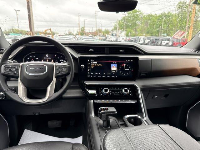 2023 GMC Sierra 1500 Crew Cab Short Box 4-Wheel Drive Denali