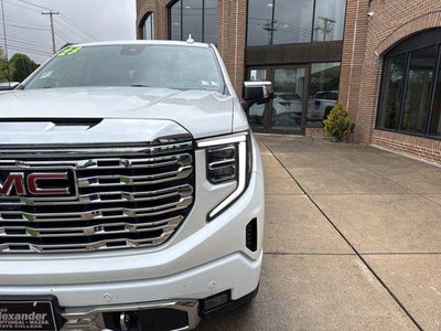 2023 GMC Sierra 1500 Crew Cab Short Box 4-Wheel Drive Denali