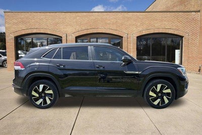 2026 Volkswagen Atlas Cross Sport 2.0T SE w/Technology 4MOTION