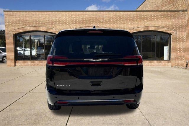 2024 Chrysler Pacifica Touring L FWD