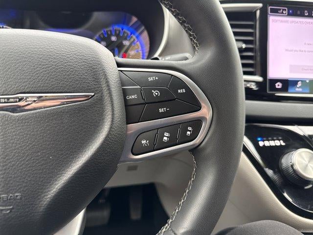 2023 Chrysler Pacifica Touring L FWD