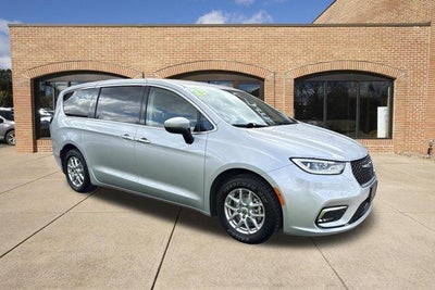 2023 Chrysler Pacifica Touring L FWD