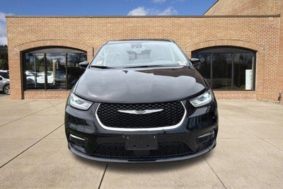 2023 Chrysler Pacifica Hybrid Touring L FWD