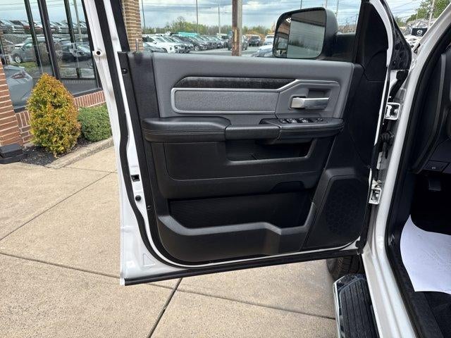 2019 RAM 2500 Big Horn 4x4 Crew Cab 6'4" Box