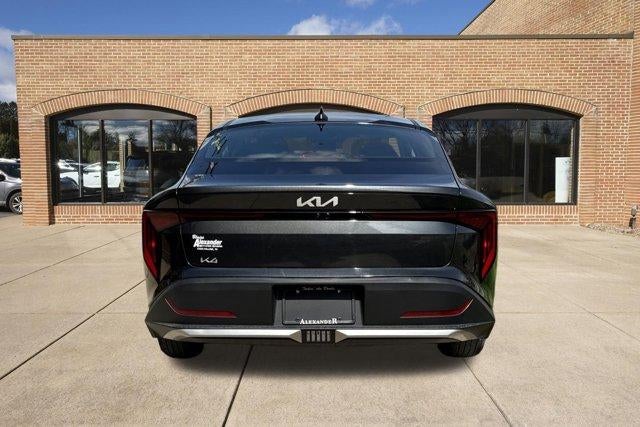 2025 Kia K4 LXS FWD