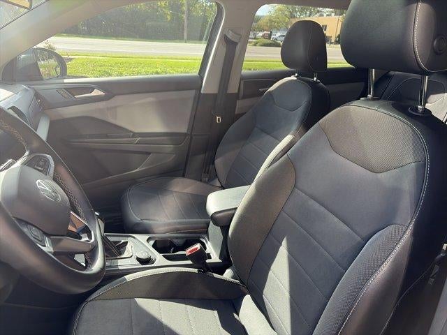 2022 Volkswagen Taos SE 4MOTION