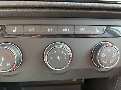 2022 Volkswagen Taos SE 4MOTION