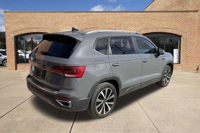 2022 Volkswagen Taos SE 4MOTION