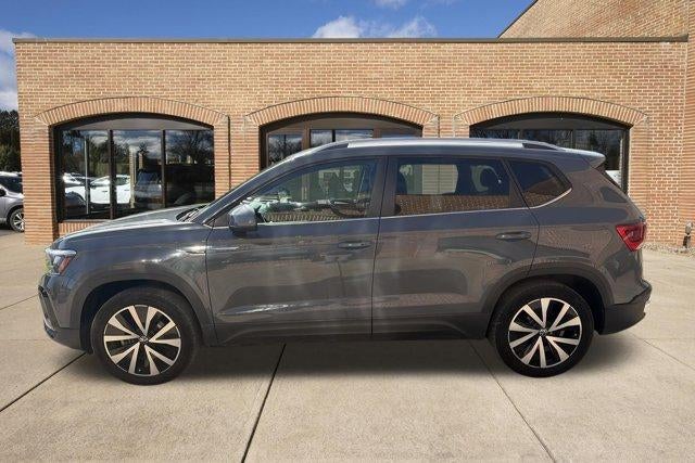 2022 Volkswagen Taos SE 4MOTION