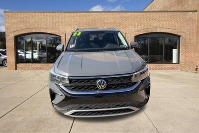 2022 Volkswagen Taos SE 4MOTION