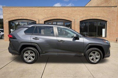 2025 Toyota RAV4 Hybrid XLE AWD (Natl)