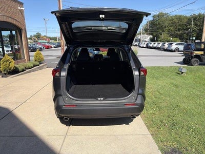 2025 Toyota RAV4 Hybrid XLE AWD (Natl)