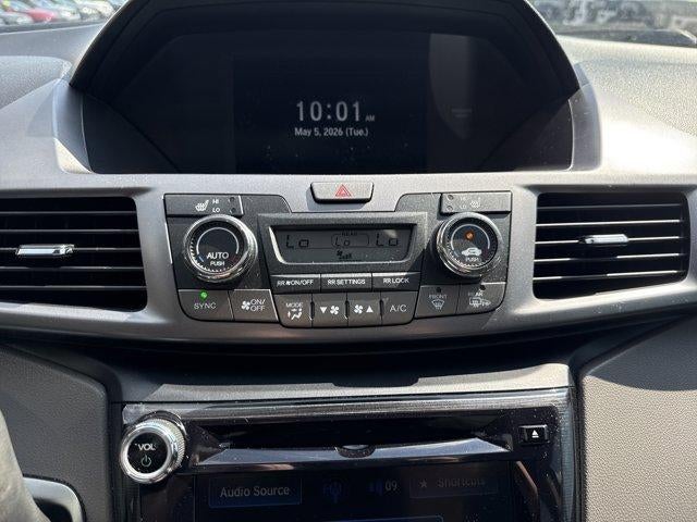 2014 Honda Odyssey Touring with DVD Rear Entertainment System and Navigation