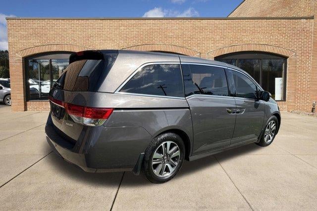2014 Honda Odyssey Touring with DVD Rear Entertainment System and Navigation