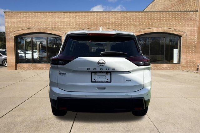 2025 Nissan Rogue AWD SV