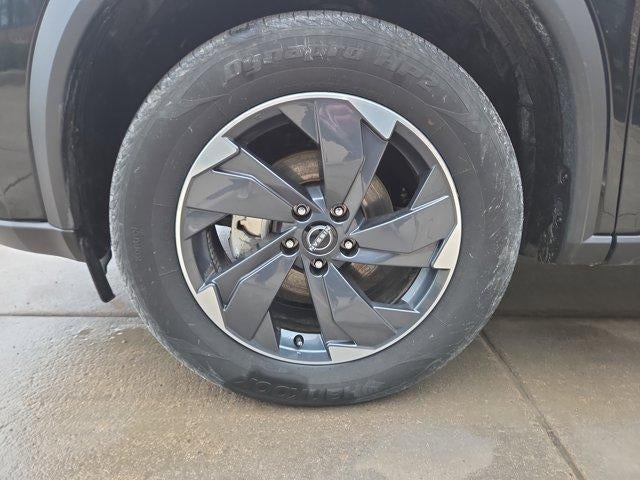 2025 Nissan Rogue AWD SV