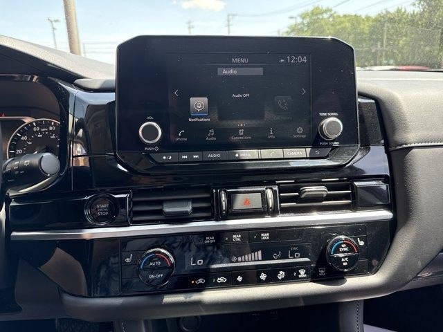 2025 Nissan Pathfinder SV 4WD