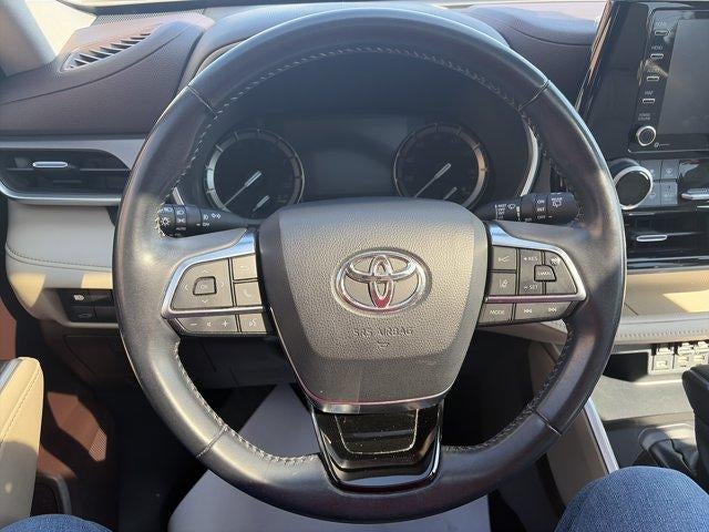 2021 Toyota Highlander XLE AWD (Natl)