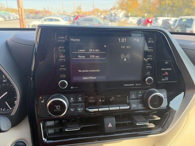 2021 Toyota Highlander XLE AWD (Natl)
