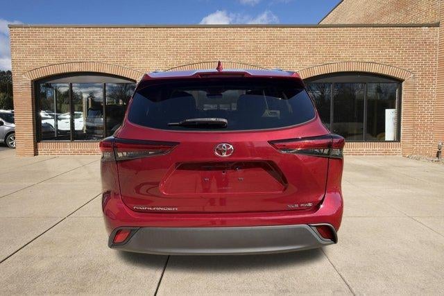 2021 Toyota Highlander XLE AWD (Natl)