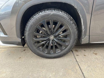 2025 Toyota Highlander XSE AWD (Natl)