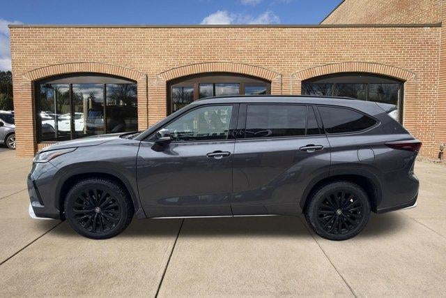 2025 Toyota Highlander XSE AWD (Natl)