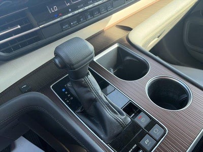 2022 Toyota Sienna LE FWD 8-Passenger (Natl)